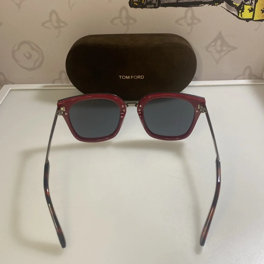 New  Tom Ford Women’s Sunglasses Tf1014 Philippa 02
